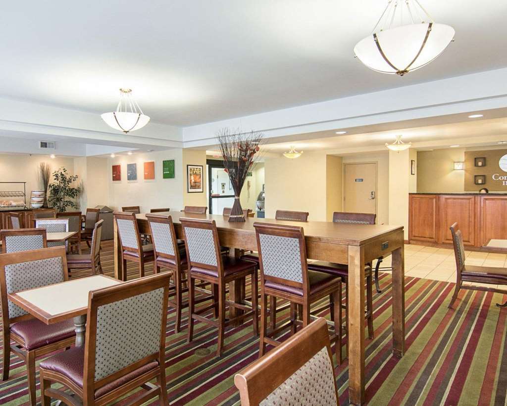 Holiday Inn Express - Lorton By Ihg Restoran fotoğraf